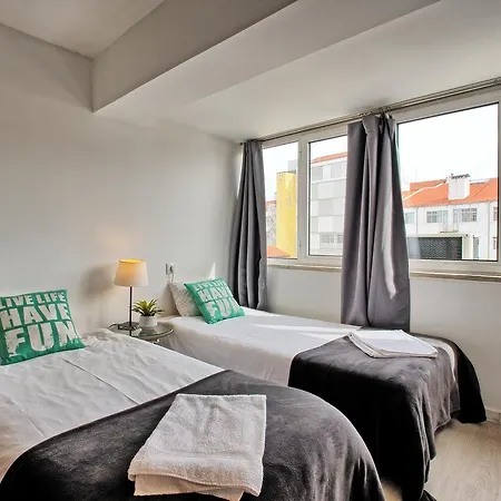 Апартаменты Sao Pedro 30 Guests