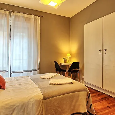 Sao Pedro 30 Guests Apartament