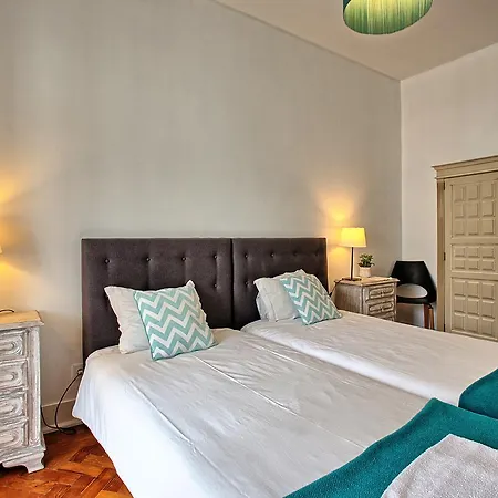 Sao Pedro 30 Guests *