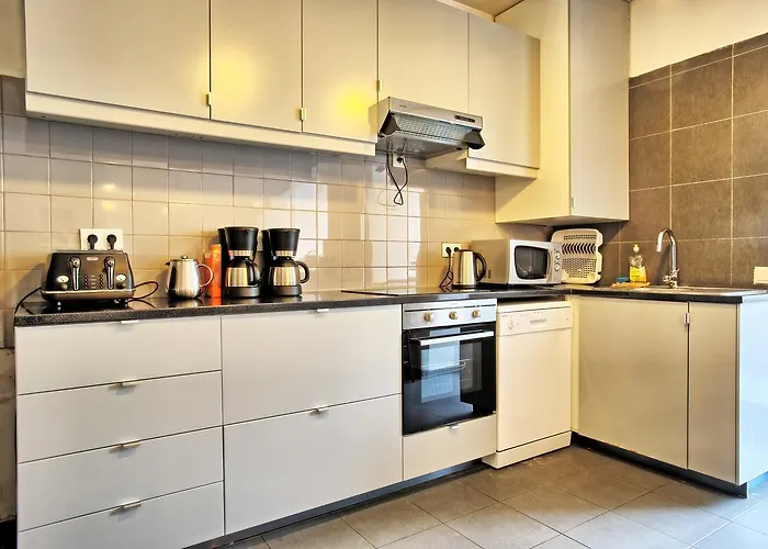 Sao Pedro 30 Guests *