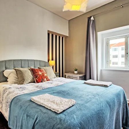 Sao Pedro 30 Guests *