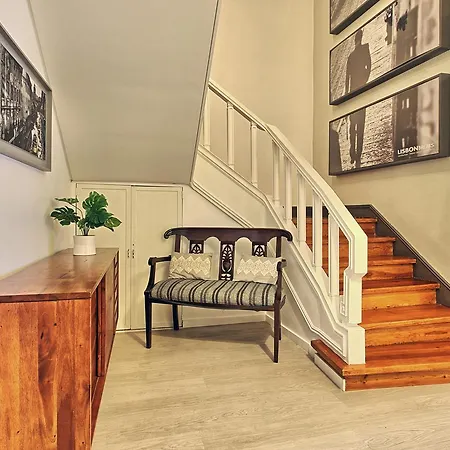 Apartment Sao Pedro 30 Guests Lisbon